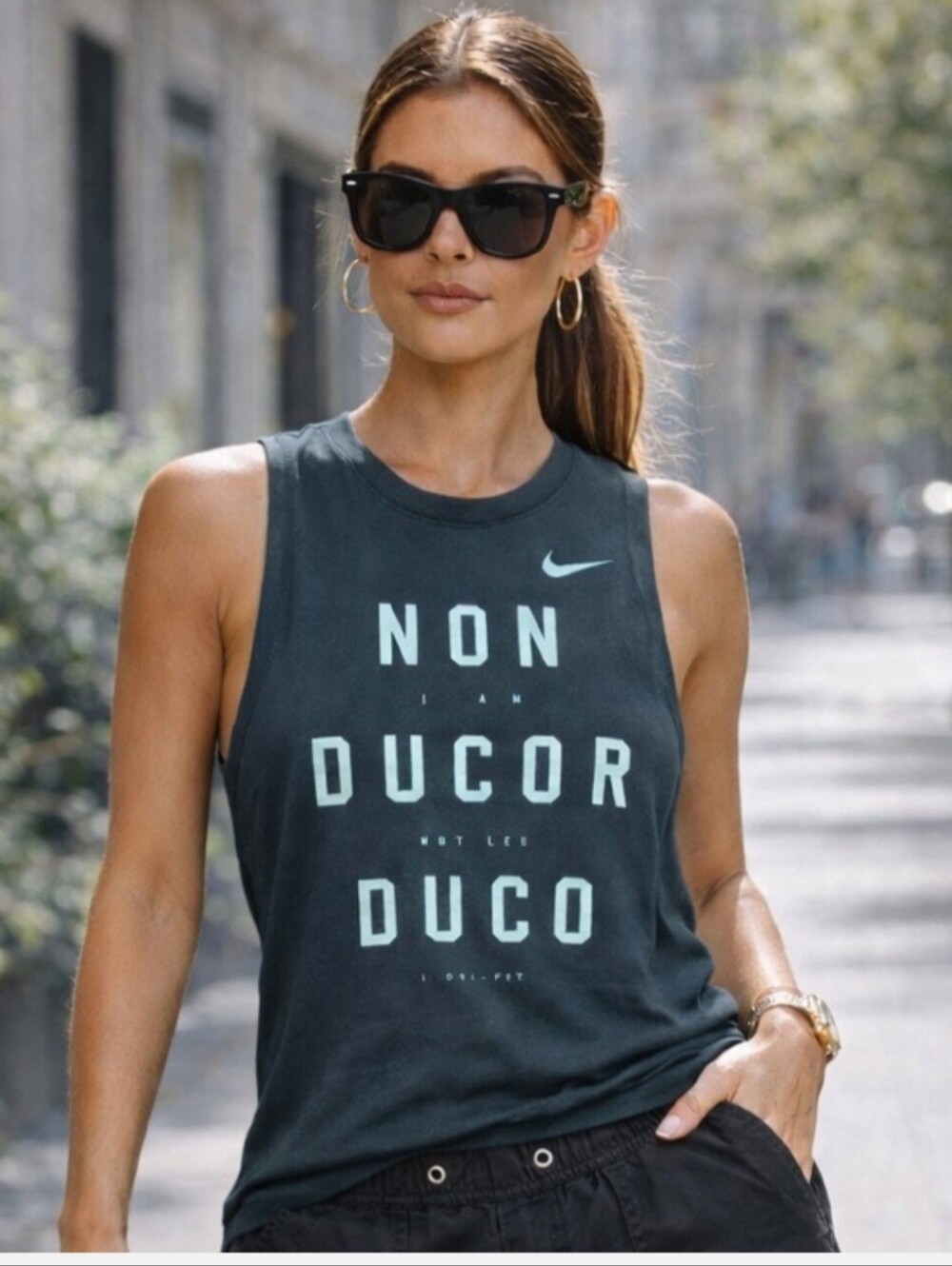 NIKE Dri-Fit Non Ducor Duco Muscle Tank Top Tee  ** Medium **  EUC !!